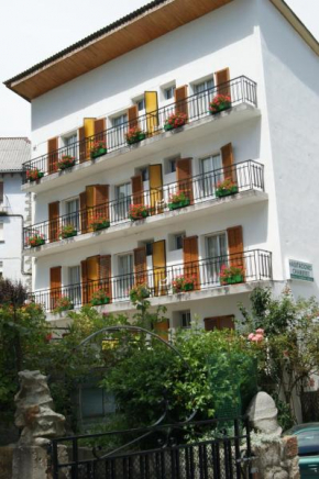 Гостиница Hostal Pirineos Meliz  Бьельса